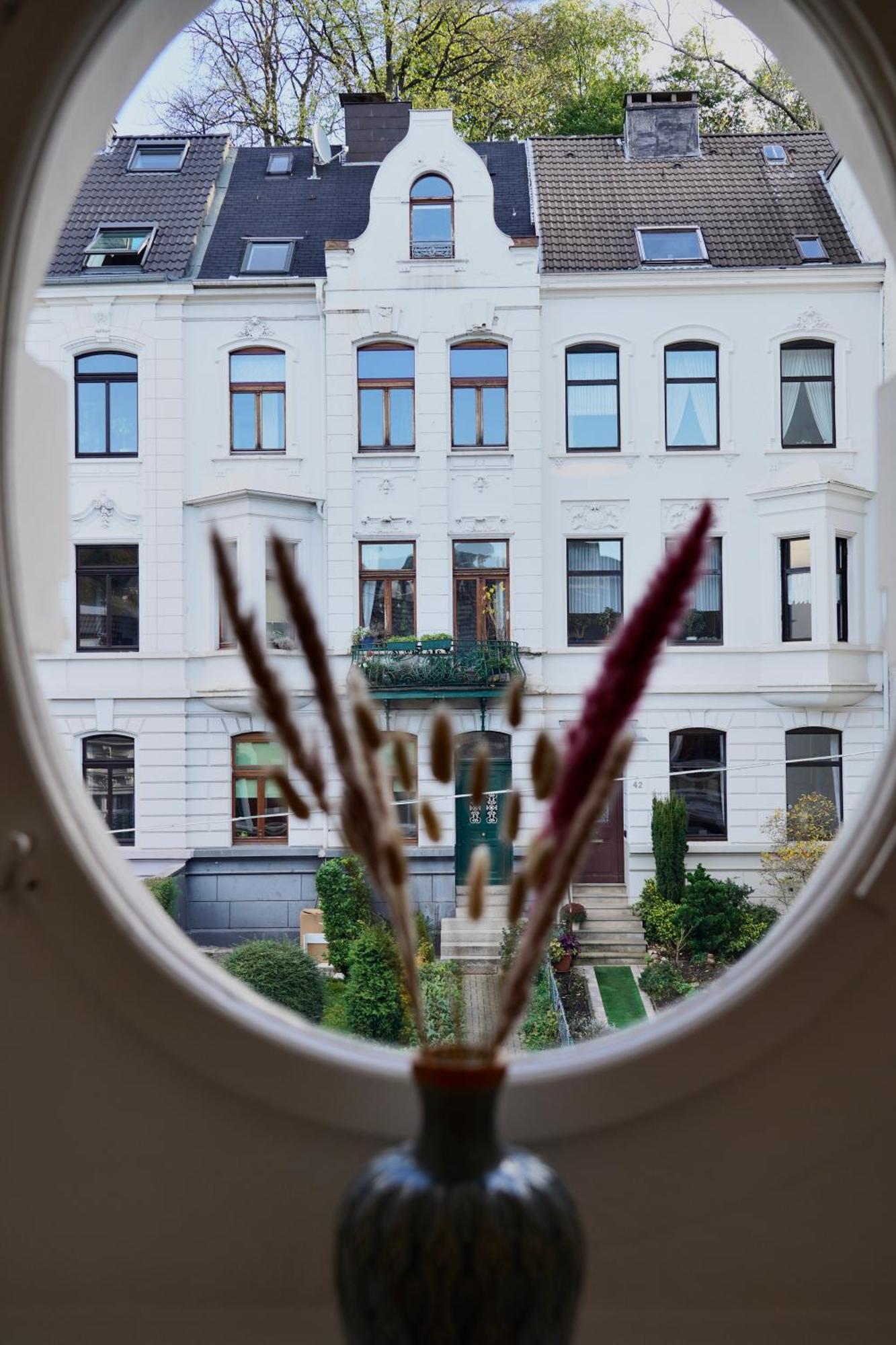 Luxurioeses Altbau Im Szenenviertel Wuppertal Exterior foto